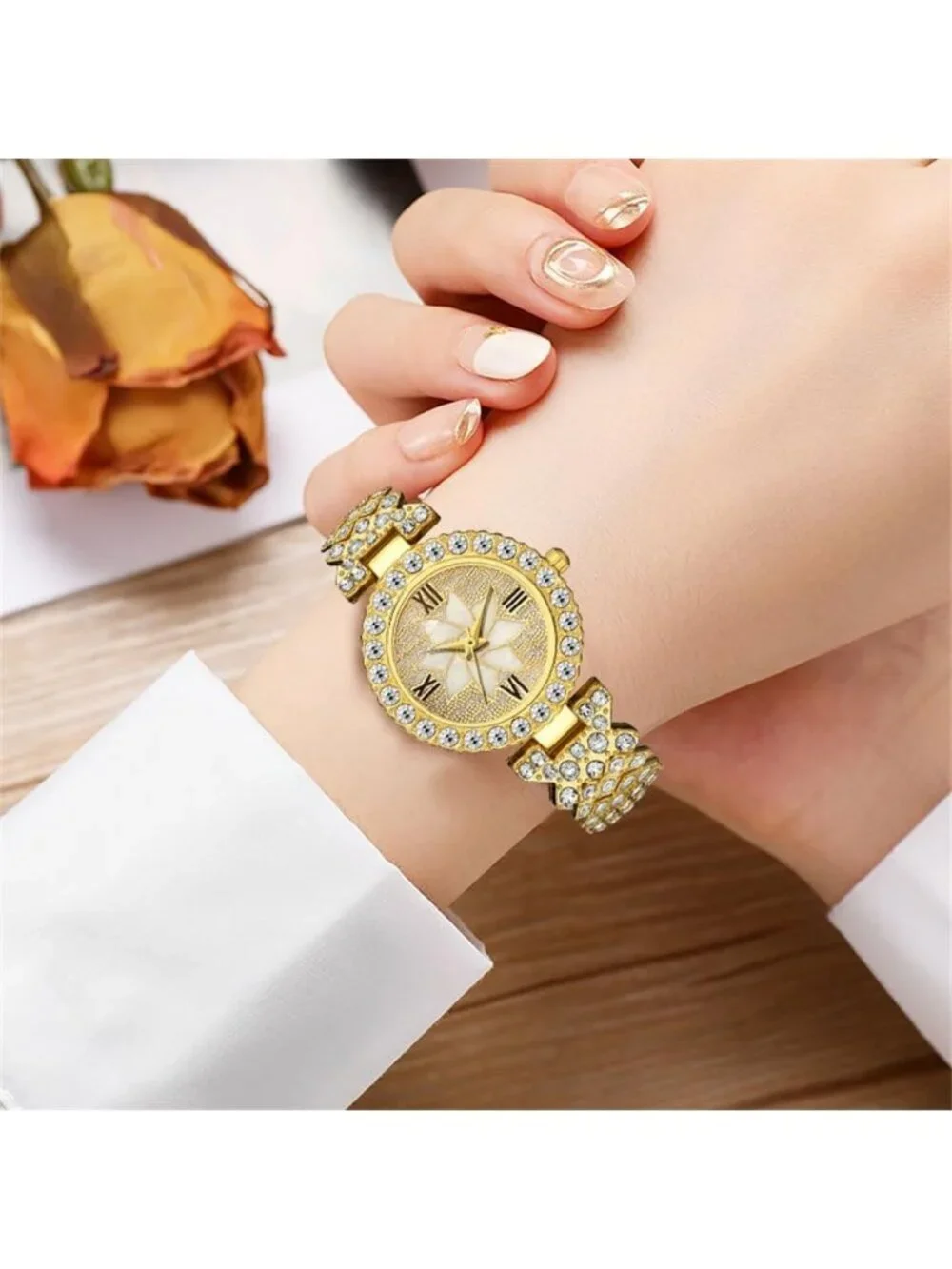Women's Gold Analog Set Quartz Steel Band Diamonds Bracelets Luxury Wrist Watch